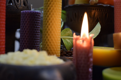 نقش عود در فنگ‌شویی | ایجاد تعادل و انرژی مثبت در فضا