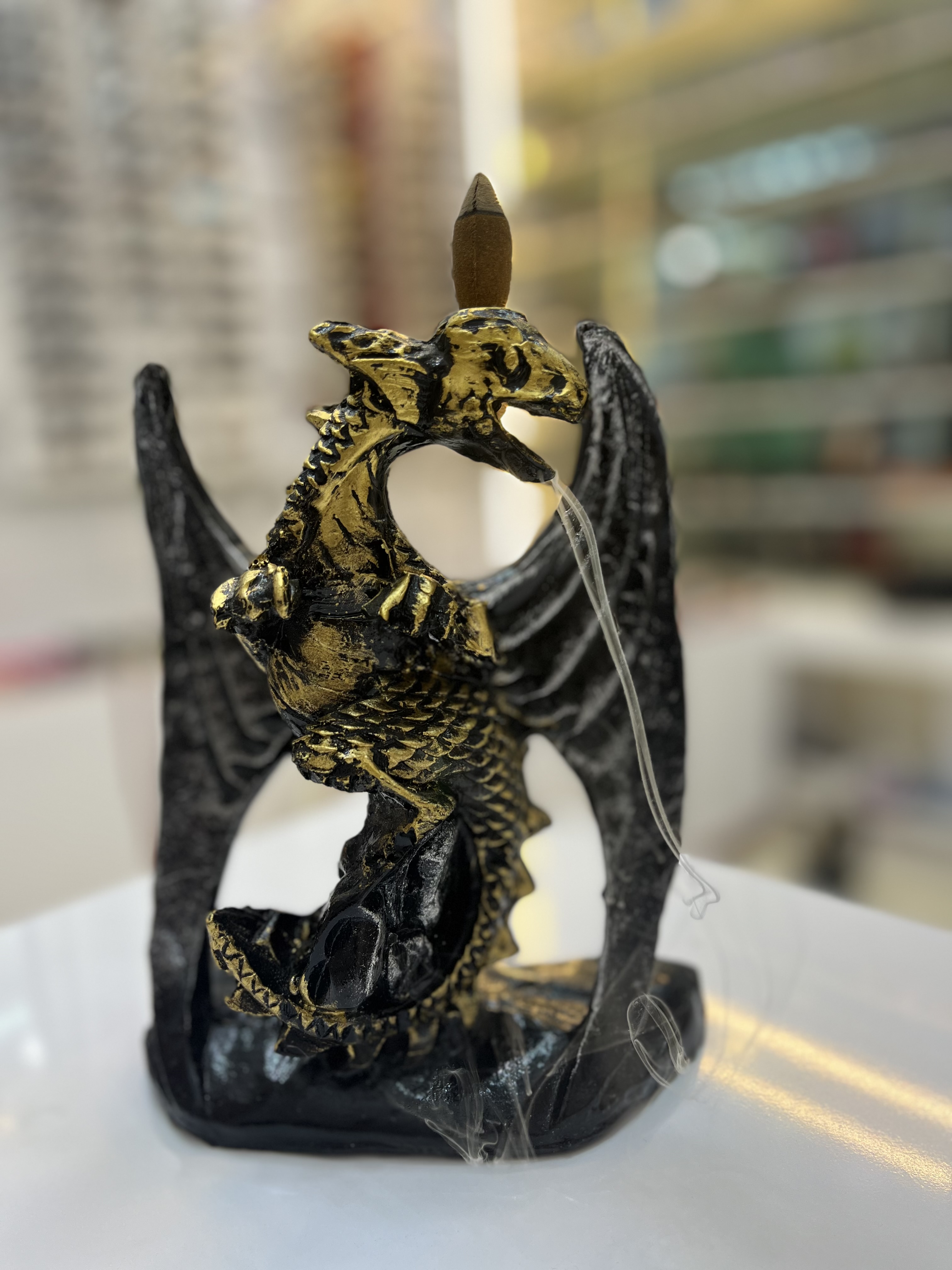 جاعودی آبشاری اژده ها بالدار