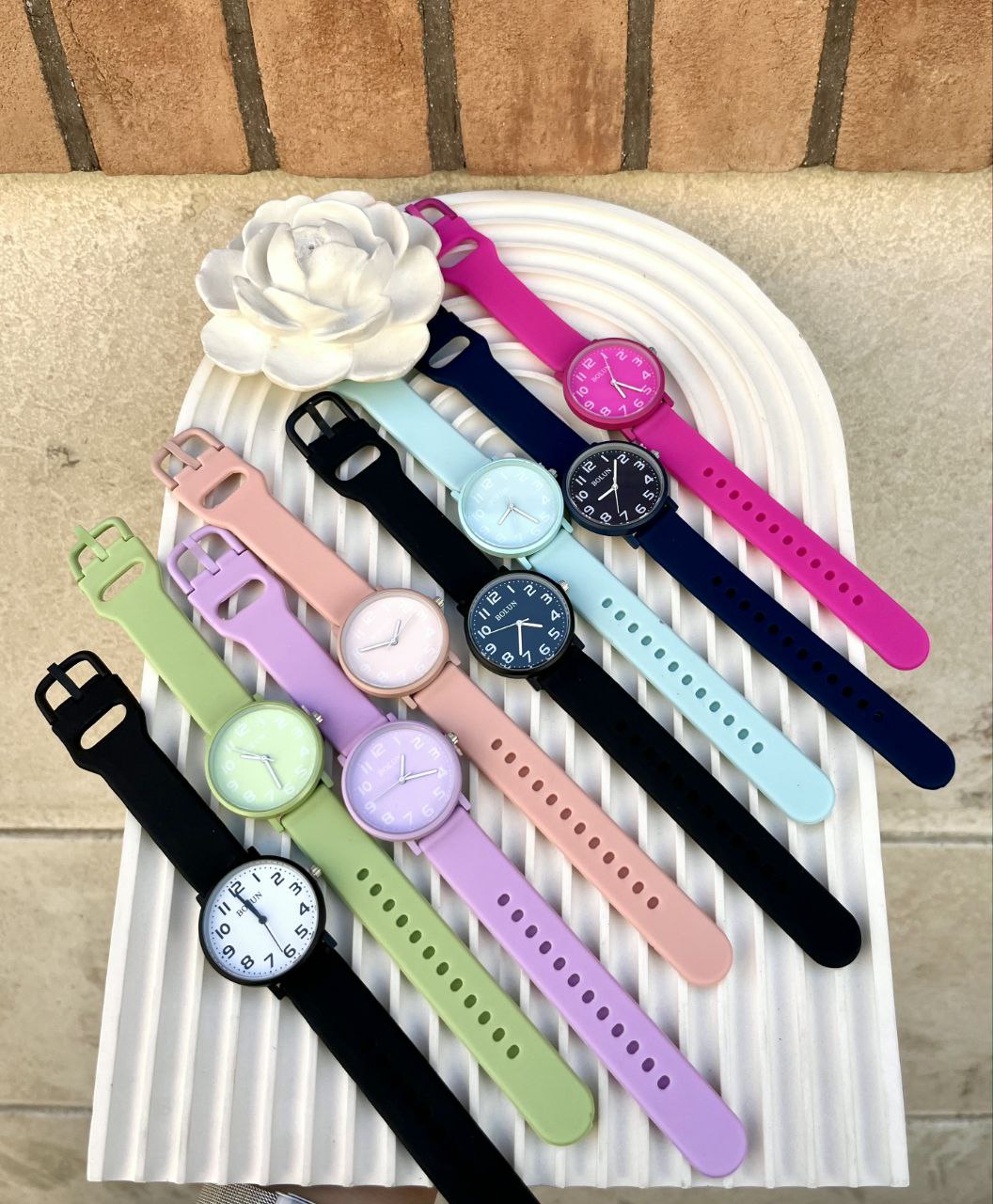 ساعت مچی بولون اسپرت صفحه گرد سیلیکونی زنانه و مردانه